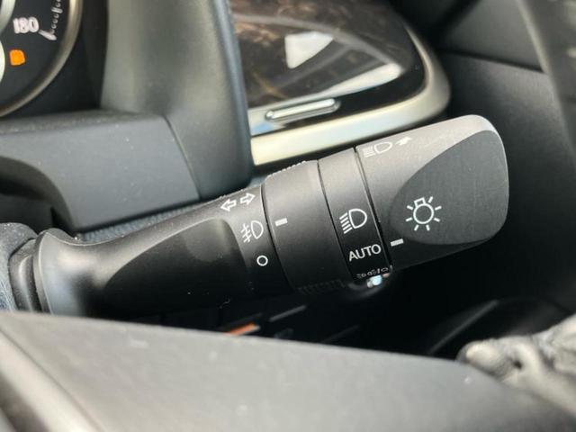 アルファード Ｓタイプゴールド３　保証書／ディスプレイオーディオ９インチ／トヨタセーフティセンス／両側電動スライドドア／車線逸脱防止支援システム／シート　ハーフレザー／電動バックドア／ドライブレコーダー　前後　衝突被害軽減システム（14枚目）