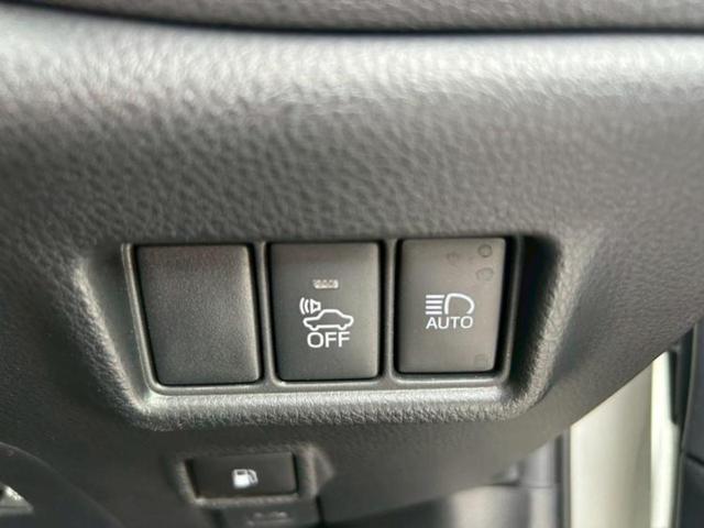 Ｃ－ＨＲ Ｇ　新品タイヤ／保証書／社外　９インチ　ＳＤナビ／トヨタセーフティセンス／シートヒーター　前席／車線逸脱防止支援システム／シート　ハーフレザー／ヘッドランプ　ＬＥＤ／Ｂｌｕｅｔｏｏｔｈ接続　バックカメラ（16枚目）