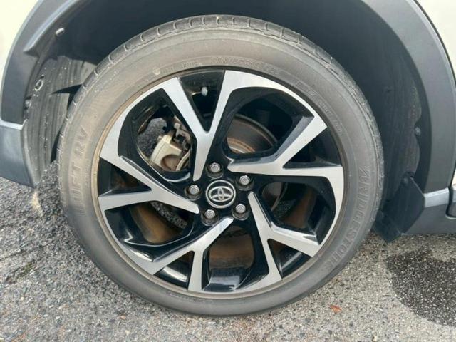 Ｃ－ＨＲ Ｇ　新品タイヤ／保証書／社外　９インチ　ＳＤナビ／トヨタセーフティセンス／シートヒーター　前席／車線逸脱防止支援システム／シート　ハーフレザー／ヘッドランプ　ＬＥＤ／Ｂｌｕｅｔｏｏｔｈ接続　バックカメラ（18枚目）