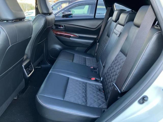 ハリアー プレミアム サンルーフ/保証書/純正 8インチ SDナビ/トヨタセーフティセンス/車線逸脱防止支援システム/シート ハーフレザー/電動バックドア/ヘッドランプ LED/Bluetooth接続/ETC バックカメラ(7枚目)