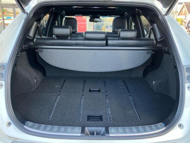 ハリアー プレミアム サンルーフ/保証書/純正 8インチ SDナビ/トヨタセーフティセンス/車線逸脱防止支援システム/シート ハーフレザー/電動バックドア/ヘッドランプ LED/Bluetooth接続/ETC バックカメラ(8枚目)