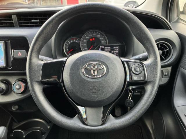 ヴィッツ Ｆ　新品タイヤ／保証書／社外　ＳＤナビ／Ｂｌｕｅｔｏｏｔｈ接続／ＥＴＣ／ＥＢＤ付ＡＢＳ／横滑り防止装置／アイドリングストップ／ワンセグＴＶ／エアバッグ　運転席／エアバッグ　助手席／衝突安全ボディ（18枚目）