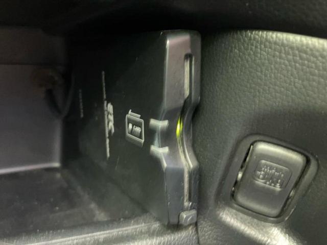Ｎ－ＯＮＥ プレミアム　保証書／社外　ナビ／シティーブレーキアクティブシステム（ホンダ）／車線逸脱防止支援システム／ドライブレコーダー　社外／ヘッドランプ　ＨＩＤ／Ｂｌｕｅｔｏｏｔｈ接続／ＥＴＣ／ＥＢＤ付ＡＢＳ　バックカメラ（17枚目）