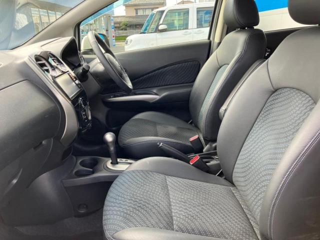 ノート メダリスト 保証書/純正 SDナビ/アラウンドビューモニター/シート ハーフレザー/Bluetooth接続/EBD付ABS/横滑り防止装置/アイドリングストップ/フルセグTV/DVD/エアバッグ 運転席(5枚目)