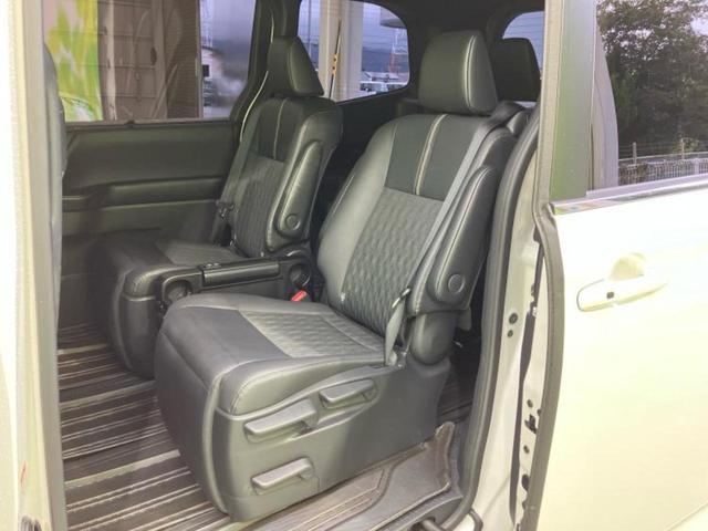 ノア ハイブリッドＳ－Ｚ　新品タイヤ／保証書／ディスプレイオーディオ＋ナビ１０．５インチ／フリップダウンモニター　純正　１４インチ／デジタルインナーミラー／トヨタセーフティセンス／両側電動スライドドア　衝突被害軽減システム（8枚目）