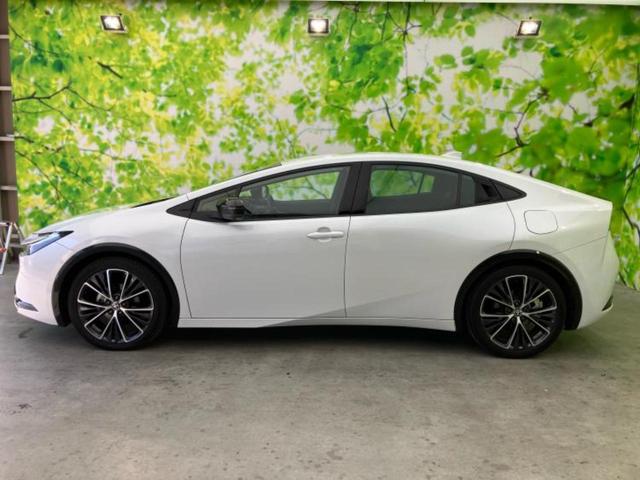 プリウス Ｚ　保証書／ディスプレイオーディオ＋ナビ１２．３インチ／トヨタセーフティセンス／エアーシート　前席／パノラミックビューモニター／車線逸脱防止支援システム／シート　合皮　衝突被害軽減システム　全周囲カメラ（2枚目）