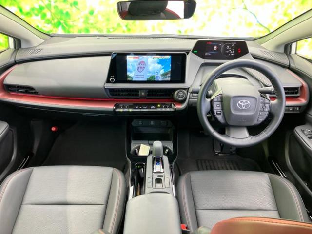 プリウス Ｚ　保証書／ディスプレイオーディオ＋ナビ１２．３インチ／トヨタセーフティセンス／エアーシート　前席／パノラミックビューモニター／車線逸脱防止支援システム／シート　合皮　衝突被害軽減システム　全周囲カメラ（4枚目）