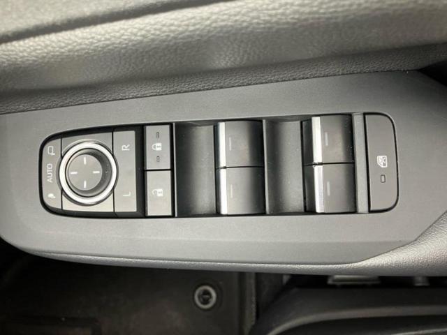 プリウス Ｚ　保証書／ディスプレイオーディオ＋ナビ１２．３インチ／トヨタセーフティセンス／エアーシート　前席／パノラミックビューモニター／車線逸脱防止支援システム／シート　合皮　衝突被害軽減システム　全周囲カメラ（29枚目）