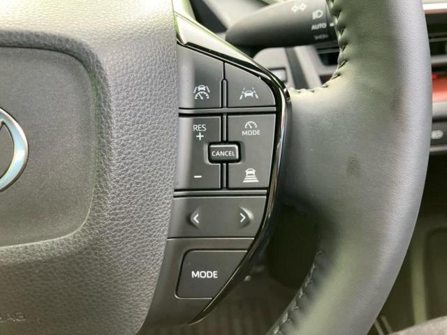 プリウス Ｚ　保証書／ディスプレイオーディオ＋ナビ１２．３インチ／トヨタセーフティセンス／エアーシート　前席／パノラミックビューモニター／車線逸脱防止支援システム／シート　合皮　衝突被害軽減システム　全周囲カメラ（31枚目）