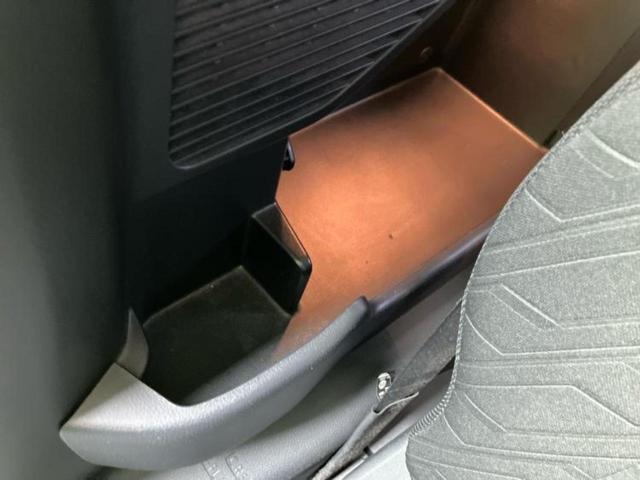 ルーミー カスタムＧ　Ｓ　新品タイヤ／保証書／純正　ＳＤナビ／衝突安全装置／両側電動スライドドア／シートヒーター　前席／車線逸脱防止支援システム／ヘッドランプ　ＬＥＤ／Ｂｌｕｅｔｏｏｔｈ接続／ＥＴＣ／ＥＢＤ付ＡＢＳ（51枚目）