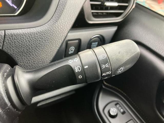 エスクァイア Ｇｉブラックテーラード　新品タイヤ／純正　ＳＤナビ／トヨタセーフティセンス／両側電動スライドドア／シートヒーター／車線逸脱防止支援システム／シート　合皮／ヘッドランプ　ＬＥＤ／Ｂｌｕｅｔｏｏｔｈ接続／ＥＴＣ　バックカメラ（15枚目）