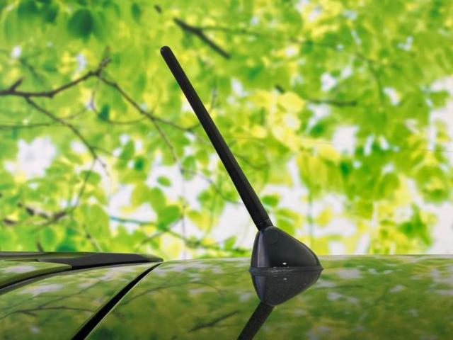 フィットハイブリッド ハイブリッド・Ｓパッケージ　保証書／純正　ＳＤナビ／ヘッドランプ　ＬＥＤ／Ｂｌｕｅｔｏｏｔｈ接続／ＥＴＣ／ＥＢＤ付ＡＢＳ／横滑り防止装置／アイドリングストップ／バックモニター／フルセグＴＶ／ＤＶＤ／エアバッグ　運転席　ＤＶＤ再生（51枚目）