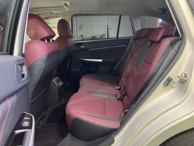 レヴォーグ 4WD2.0STIスポーツアイサイト サンルーフ/保証書/純正 8インチ SDナビ/デジタルインナーミラー/アイサイト/シートヒーター 前席/車線逸脱防止支援システム/シート フルレザー/ヘッドランプ LED/Bluetooth接続(8枚目)