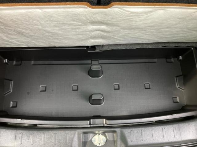 ＷＥＣＡＲＳでは各商談席に大型モニターをご用意しております！見やすい大画面でゆったりと全国の在庫をご覧いただけます！是非ご来店お待ちしております！