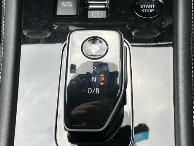 キックス Ｘスタイルエディション　保証書／純正　９インチ　ＳＤナビ／インテリジェントルームミラー／衝突安全装置／シートヒーター／全方位モニター／車線逸脱防止支援システム／シート　合皮／ヘッドランプ　ＬＥＤ／ＥＴＣ／ＥＢＤ付ＡＢＳ（15枚目）