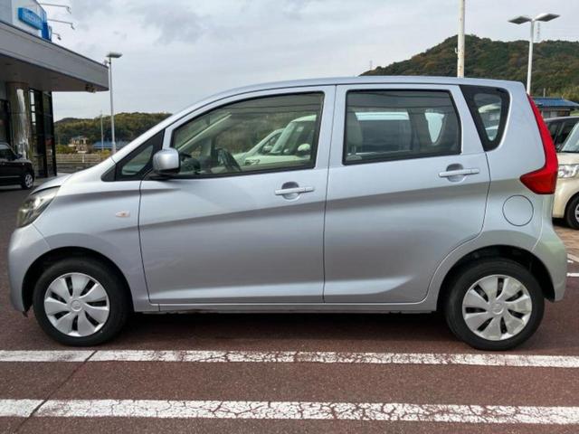 eKワゴン E 保証書/EBD付ABS/エアバッグ 運転席/エアバッグ 助手席/衝突安全ボディ/パワーウインドウ/キーレスエントリー/パワーステアリング/マニュアルエアコン/取扱説明書/セキュリティアラーム(2枚目)