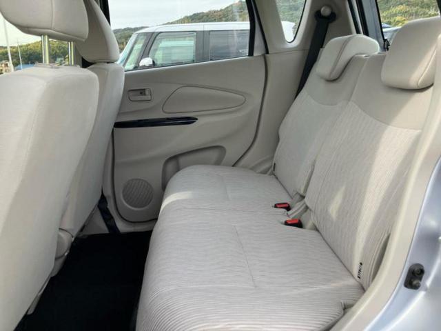 eKワゴン E 保証書/EBD付ABS/エアバッグ 運転席/エアバッグ 助手席/衝突安全ボディ/パワーウインドウ/キーレスエントリー/パワーステアリング/マニュアルエアコン/取扱説明書/セキュリティアラーム(7枚目)