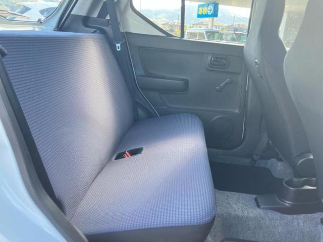 アルト ４ＷＤ　Ｆ　新品タイヤ／保証書／シートヒーター／ＥＴＣ／ＥＢＤ付ＡＢＳ／横滑り防止装置／エアバッグ　運転席／エアバッグ　助手席／パワーウインドウ／キーレスエントリー／パワーステアリング／マニュアルエアコン／ＣＤ（5枚目）