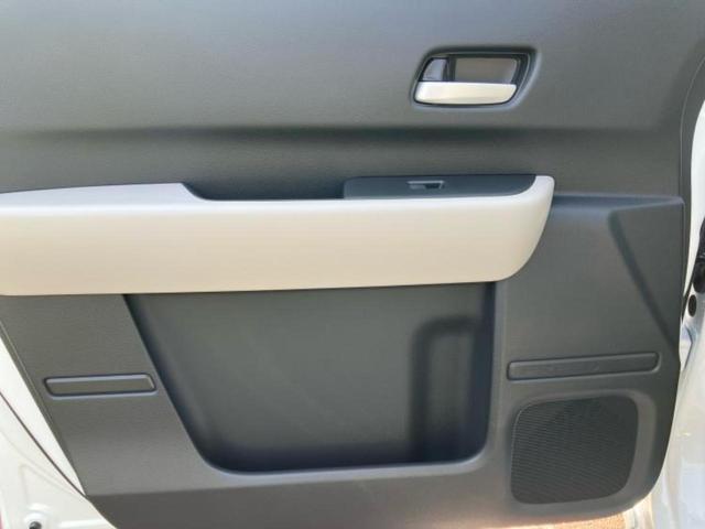 フリード AIR 保証書/純正 8インチ ナビ/ホンダセンシング/両側電動スライドドア/車線逸脱防止支援システム/登録済未使用車/ヘッドランプ LED/Bluetooth接続/EBD付ABS/ワンセグTV/禁煙車(24枚目)