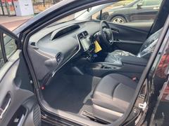 プリウス 未使用車の中古車を探すなら グーネット トヨタの中古車情報