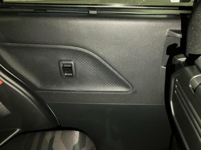 タント ファンクロス 新品タイヤ/保証書/ディスプレイオーディオ/衝突安全装置/両側電動スライドドア/シートヒーター/車線逸脱防止支援システム/ヘッドランプ LED/ETC/EBD付ABS/横滑り防止装置 ワンオーナー(23枚目)