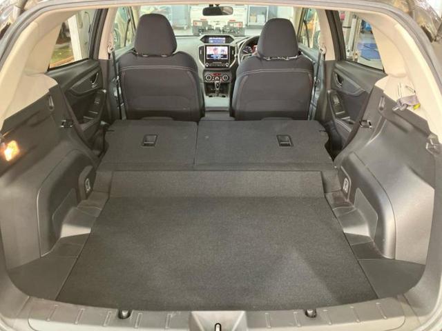 インプレッサスポーツ 4WD2.0i-Sアイサイト 新品タイヤ/保証書/純正 SDナビ/アイサイト/車線逸脱防止支援システム/ヘッドランプ LED/USBジャック/Bluetooth接続/ETC/EBD付ABS/横滑り防止装置/アイドリングストップ(19枚目)