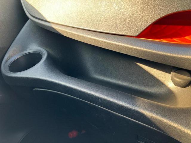 シエンタ X Vパッケージ 保証書/社外 SDナビ/トヨタセーフティセンス/ドライブレコーダー 純正/Bluetooth接続/ETC/EBD付ABS/横滑り防止装置/アイドリングストップ/バックモニター/フルセグTV ドラレコ(35枚目)