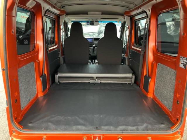 ハイゼットカーゴ デラックス　新品タイヤ／保証書／社外　ＳＤナビ／スマートアシスト（トヨタ・ダイハツ）／車線逸脱防止支援システム／ドライブレコーダー　前後／Ｂｌｕｅｔｏｏｔｈ接続／ＥＢＤ付ＡＢＳ／横滑り防止装置　バックカメラ（19枚目）