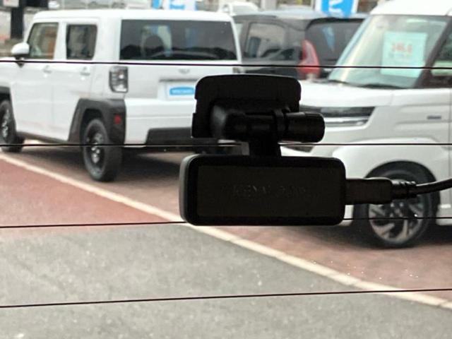 ハイゼットカーゴ デラックス　新品タイヤ／保証書／社外　ＳＤナビ／スマートアシスト（トヨタ・ダイハツ）／車線逸脱防止支援システム／ドライブレコーダー　前後／Ｂｌｕｅｔｏｏｔｈ接続／ＥＢＤ付ＡＢＳ／横滑り防止装置　バックカメラ（31枚目）
