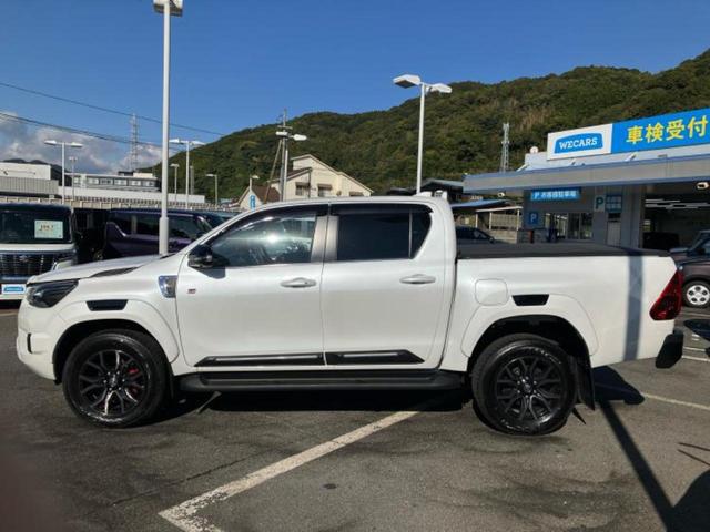 ハイラックス ４ＷＤ　Ｚ　ＧＲスポーツ　保証書／ディスプレイオーディオ＋ナビ／トヨタセーフティセンス／パノラミックビューモニター／車線逸脱防止支援システム／シート　ハーフレザー／ドライブレコーダー　前後／ヘッドランプ　ＬＥＤ　ターボ　４ＷＤ（2枚目）