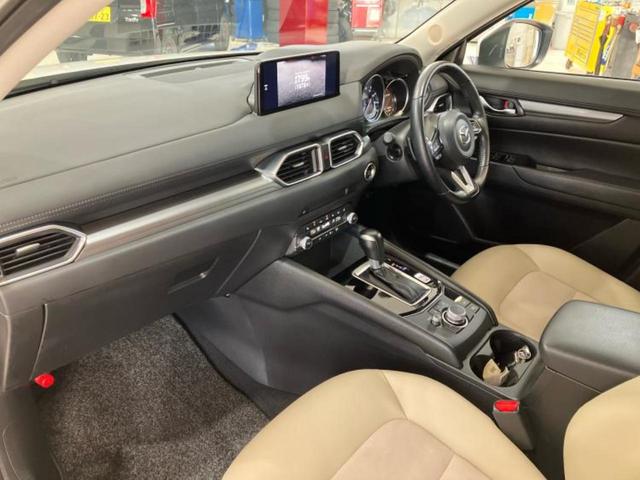 ＣＸ－５ ２０Ｓシルクベージュセレクション　新品タイヤ／保証書／ディスプレイオーディオ／アイアクティブセンス（マツダ）／シートヒーター　前席／全方位モニター／車線逸脱防止支援システム／シート　ハーフレザー／電動バックドア　衝突被害軽減システム（6枚目）