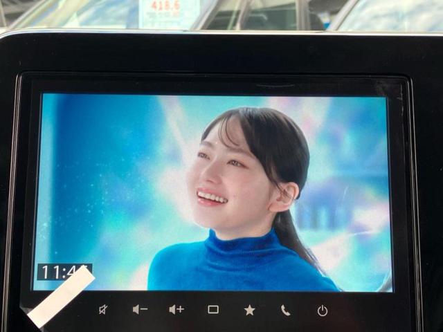 スペーシアギア ４ＷＤハイブリッドＸＺ　保証書／純正　９インチ　メモリーナビ／デュアルカメラブレーキサポート（スズキ）／両側電動スライドドア／シートヒーター　前席／全方位モニター／車線逸脱防止支援システム　全周囲カメラ　登録／届出済未使用車（12枚目）