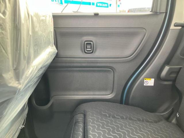 スペーシアギア ４ＷＤハイブリッドＸＺ　保証書／純正　９インチ　メモリーナビ／デュアルカメラブレーキサポート（スズキ）／両側電動スライドドア／シートヒーター　前席／全方位モニター／車線逸脱防止支援システム　全周囲カメラ　登録／届出済未使用車（22枚目）