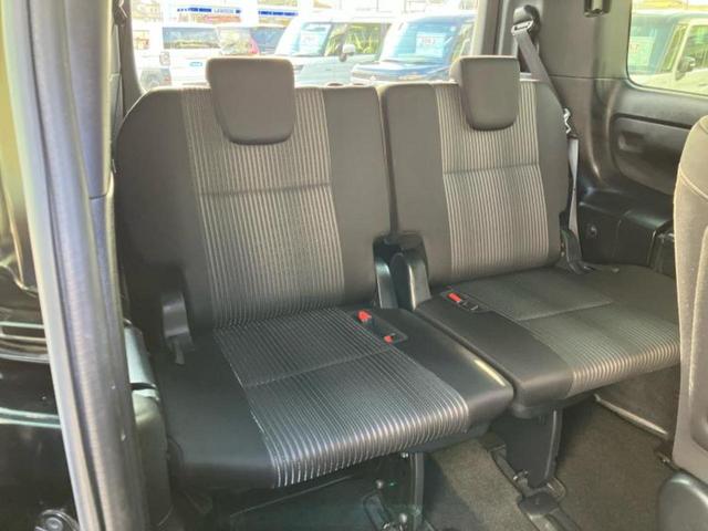 ヴォクシー ＺＳキラメキ２　新品タイヤ／保証書／社外　１０インチ　ＳＤナビ／フリップダウンモニター　社外　１０．１インチ／トヨタセーフティセンス／両側電動スライドドア／車線逸脱防止支援システム／ヘッドランプ　ＬＥＤ　バックカメラ（6枚目）