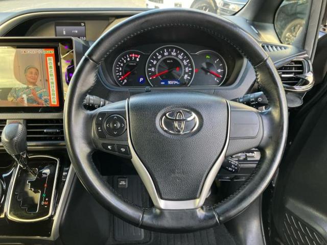 ヴォクシー ＺＳキラメキ２　新品タイヤ／保証書／社外　１０インチ　ＳＤナビ／フリップダウンモニター　社外　１０．１インチ／トヨタセーフティセンス／両側電動スライドドア／車線逸脱防止支援システム／ヘッドランプ　ＬＥＤ　バックカメラ（15枚目）