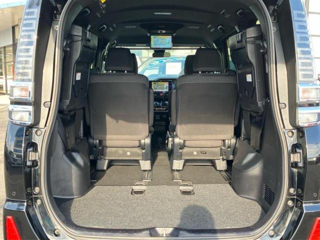 ヴォクシー ＺＳキラメキ２　新品タイヤ／保証書／社外　１０インチ　ＳＤナビ／フリップダウンモニター　社外　１０．１インチ／トヨタセーフティセンス／両側電動スライドドア／車線逸脱防止支援システム／ヘッドランプ　ＬＥＤ　バックカメラ（26枚目）