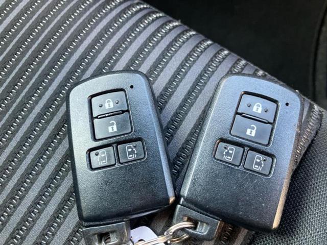 ヴォクシー ＺＳキラメキ２　新品タイヤ／保証書／社外　１０インチ　ＳＤナビ／フリップダウンモニター　社外　１０．１インチ／トヨタセーフティセンス／両側電動スライドドア／車線逸脱防止支援システム／ヘッドランプ　ＬＥＤ　バックカメラ（37枚目）