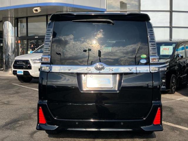 ヴォクシー ＺＳキラメキ２　新品タイヤ／保証書／社外　１０インチ　ＳＤナビ／フリップダウンモニター　社外　１０．１インチ／トヨタセーフティセンス／両側電動スライドドア／車線逸脱防止支援システム／ヘッドランプ　ＬＥＤ　バックカメラ（46枚目）