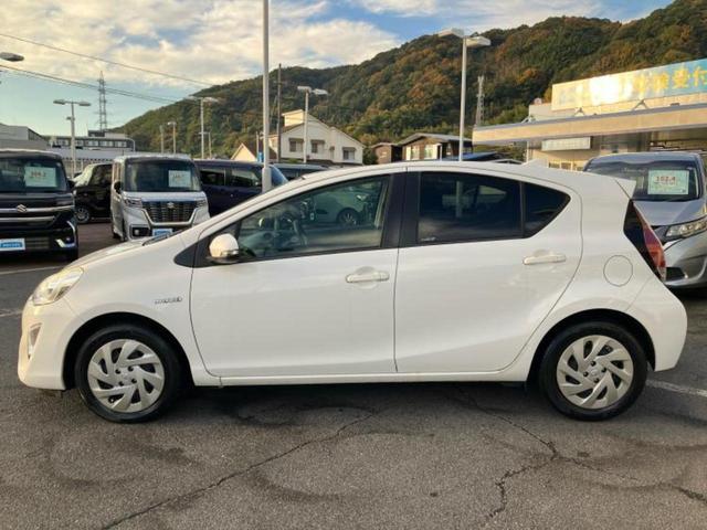 アクア Ｓ　新品タイヤ／純正　ＳＤナビ／ドライブレコーダー　社外／Ｂｌｕｅｔｏｏｔｈ接続／ＥＴＣ／ＥＢＤ付ＡＢＳ／横滑り防止装置／アイドリングストップ／バックモニター／フルセグＴＶ／ＤＶＤ／禁煙車　バックカメラ（2枚目）