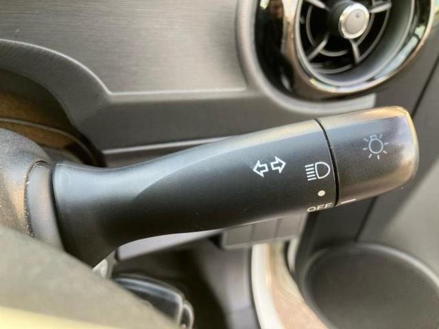 アクア Ｓ　新品タイヤ／純正　ＳＤナビ／ドライブレコーダー　社外／Ｂｌｕｅｔｏｏｔｈ接続／ＥＴＣ／ＥＢＤ付ＡＢＳ／横滑り防止装置／アイドリングストップ／バックモニター／フルセグＴＶ／ＤＶＤ／禁煙車　バックカメラ（16枚目）