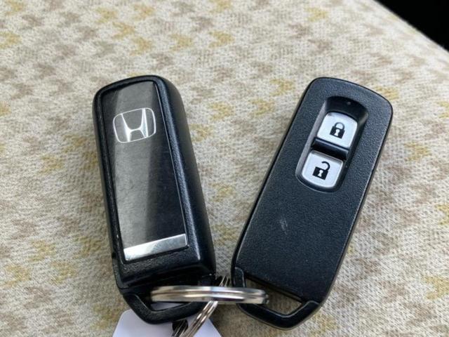 N-ONE G・Lパッケージ 新品タイヤ/保証書/ヘッドランプ HID/ETC/EBD付ABS/横滑り防止装置/アイドリングストップ/エアバッグ 運転席/エアバッグ 助手席/衝突安全ボディ/アルミホイール 社外 14インチ(31枚目)