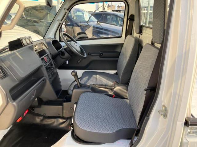 NT100クリッパートラック DX ETC/ABS/横滑り防止装置/アイドリングストップ/パワーステアリング/オートライト/マニュアルエアコン/取扱説明書/デュアルエアバッグ/アクセサリーソケット/ヘッドライトレベライザー/ラジオ(7枚目)