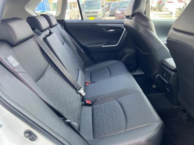 ＲＡＶ４ ４ＷＤアドベンチャーオフロードパッケージ　新品タイヤ／保証書／ディスプレイオーディオ＋ナビ９インチ／トヨタセーフティセンス／車線逸脱防止支援システム／シート　合皮／ドライブレコーダー　前後／ヘッドランプ　ＬＥＤ／ＵＳＢジャック　バックカメラ（20枚目）