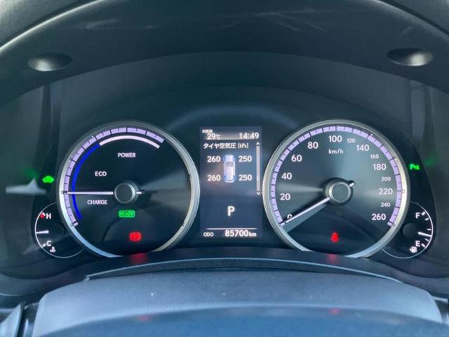 ＮＸ ４ＷＤ　ＮＸ３００ｈ　Ｆスポーツ　サンルーフ／エアロ／マークレビンソン／保証書／純正　ＳＤナビ／プリクラッシュセーフティ／シートヒーター／車線逸脱防止支援システム／シート　合皮／ヘッドランプ　ＬＥＤ／ＥＴＣ２．０／ＥＢＤ付ＡＢＳ（15枚目）
