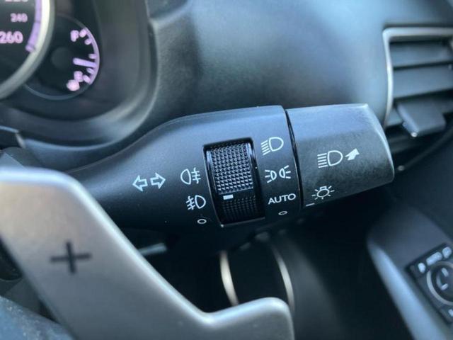 ＮＸ ４ＷＤ　ＮＸ３００ｈ　Ｆスポーツ　サンルーフ／エアロ／マークレビンソン／保証書／純正　ＳＤナビ／プリクラッシュセーフティ／シートヒーター／車線逸脱防止支援システム／シート　合皮／ヘッドランプ　ＬＥＤ／ＥＴＣ２．０／ＥＢＤ付ＡＢＳ（17枚目）