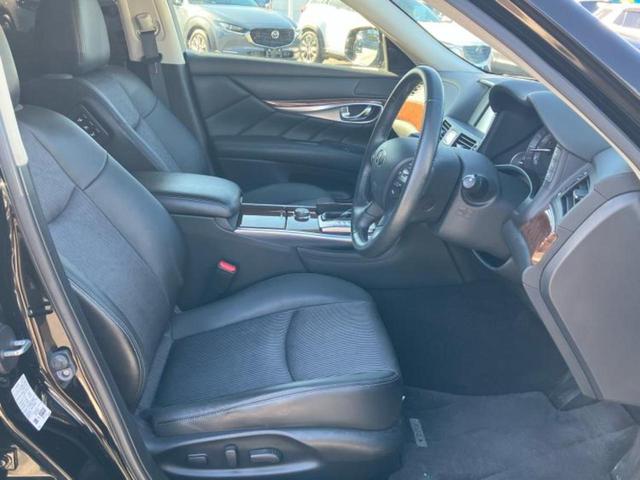 フーガ 250GT BOSE/保証書/純正 SDナビ/エマージェンシーブレーキ/アラウンドビューモニター/シート ハーフレザー/ドライブレコーダー 360°/ヘッドランプ LED/ETC/EBD付ABS 全周囲カメラ(4枚目)