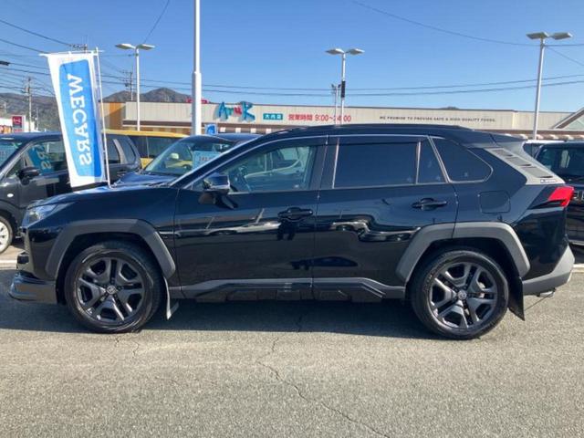 RAV4 4WDハイブリッドアドベンチャー 新品タイヤ/社外エアロ/保証書/ディスプレイオーディオ+ナビ/デジタルインナーミラー/トヨタセーフティセンス/シートヒーター/車線逸脱防止支援システム/シート 合皮/ヘッドランプ LED バックカメラ(2枚目)