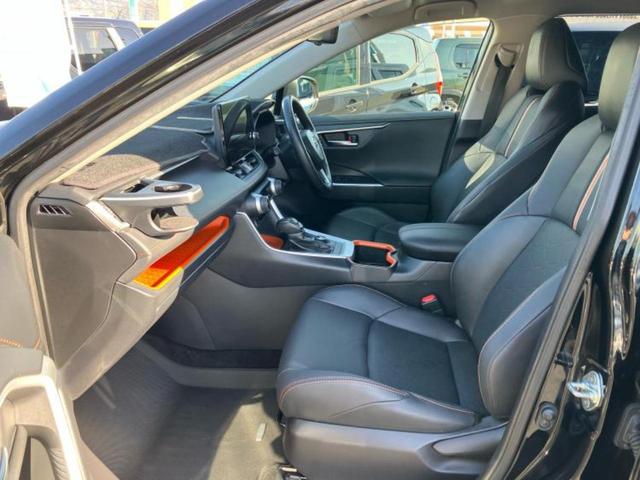 RAV4 4WDハイブリッドアドベンチャー 新品タイヤ/社外エアロ/保証書/ディスプレイオーディオ+ナビ/デジタルインナーミラー/トヨタセーフティセンス/シートヒーター/車線逸脱防止支援システム/シート 合皮/ヘッドランプ LED バックカメラ(6枚目)