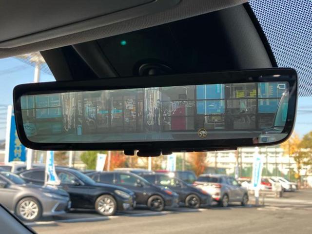 RAV4 4WDハイブリッドアドベンチャー 新品タイヤ/社外エアロ/保証書/ディスプレイオーディオ+ナビ/デジタルインナーミラー/トヨタセーフティセンス/シートヒーター/車線逸脱防止支援システム/シート 合皮/ヘッドランプ LED バックカメラ(12枚目)