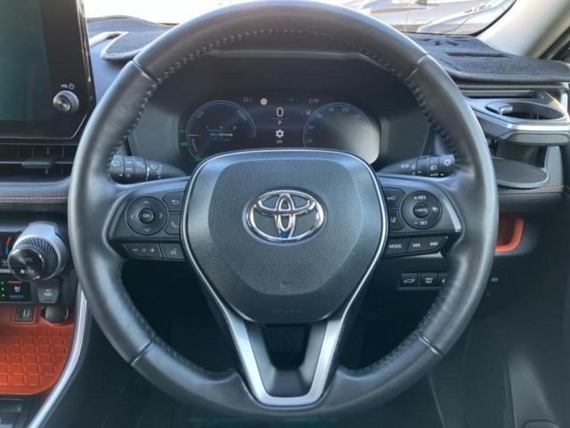 RAV4 4WDハイブリッドアドベンチャー 新品タイヤ/社外エアロ/保証書/ディスプレイオーディオ+ナビ/デジタルインナーミラー/トヨタセーフティセンス/シートヒーター/車線逸脱防止支援システム/シート 合皮/ヘッドランプ LED バックカメラ(16枚目)